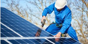 Installation Maintenance Panneaux Solaires Photovoltaïques à Lantenne-Vertiere